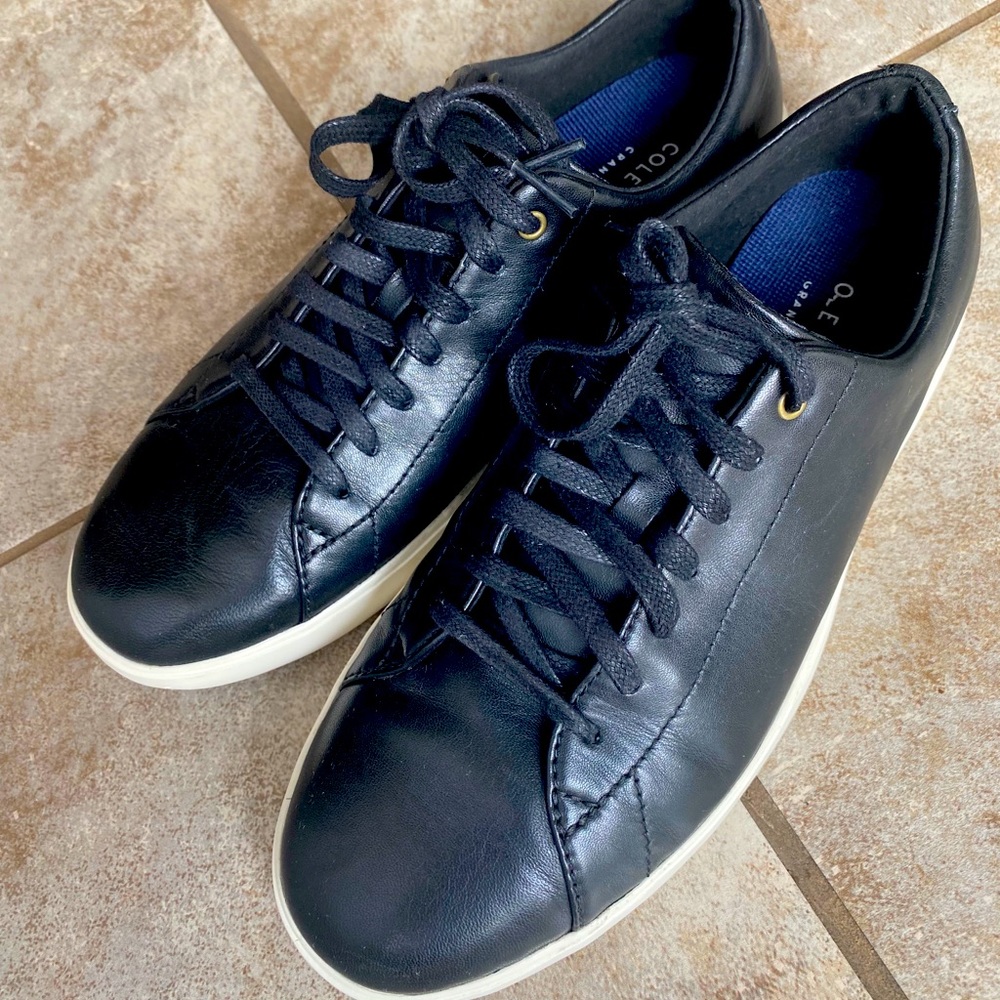 Men cole Haan black leather shoe